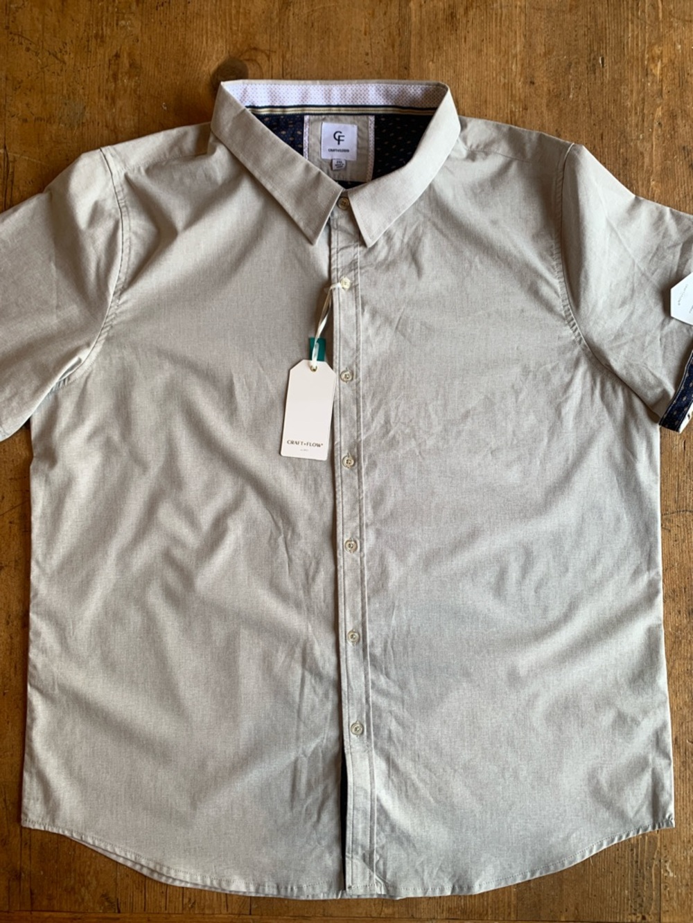 Craft and Flow Short-Sleeve Button-Down Shirt in Light Tan